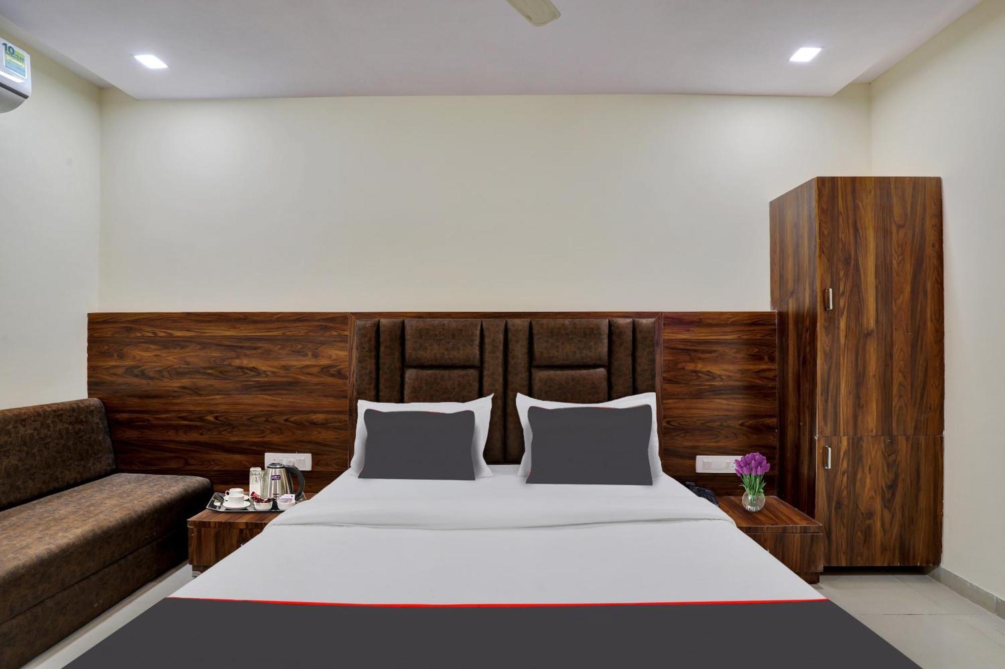 Hotel O Neelkamal Ahmedabad Extérieur photo